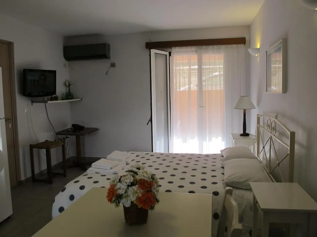 Muses Studios Sami Apartment
